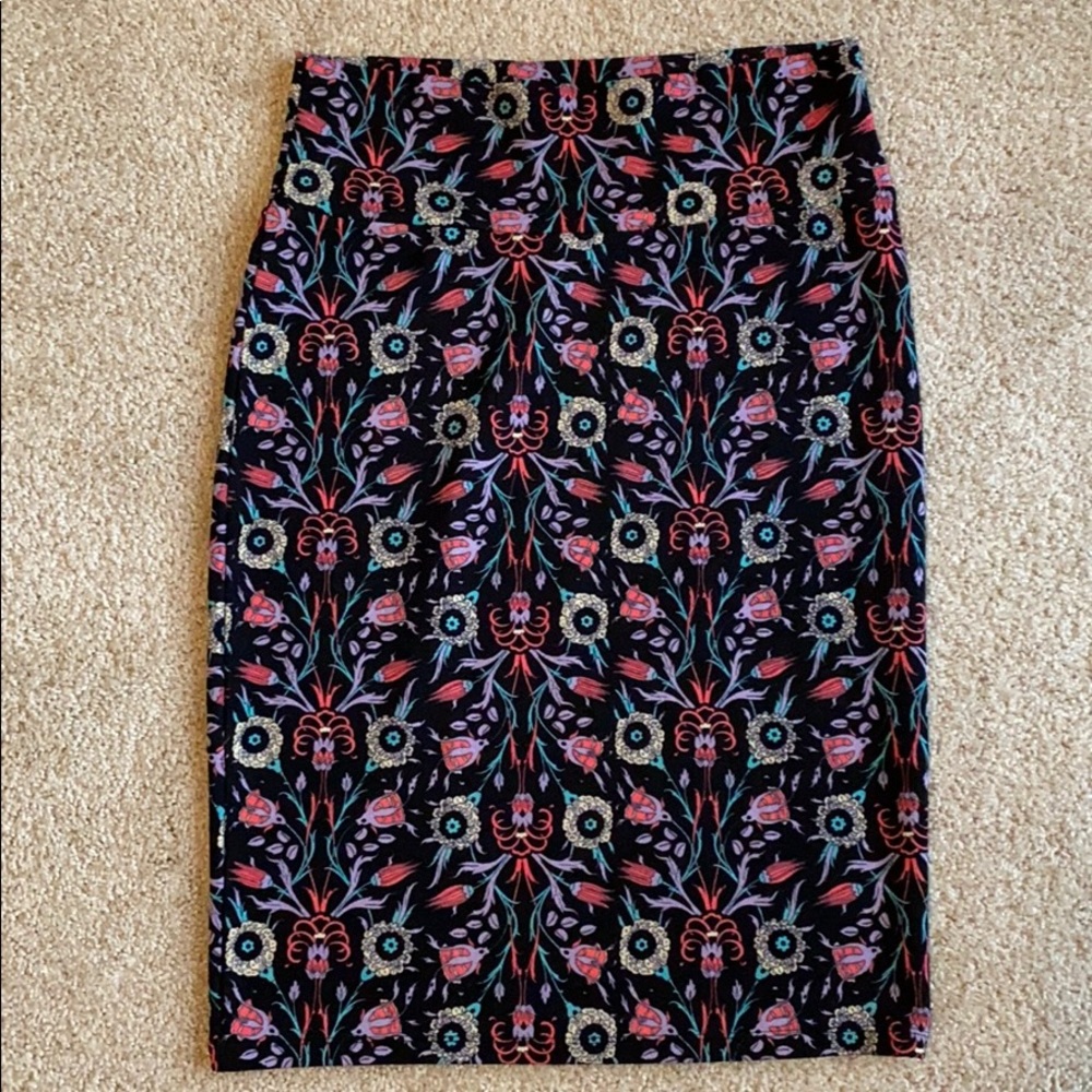 ⚡️ NWOT Cassie pencil skirt, LuLaRoe sz med